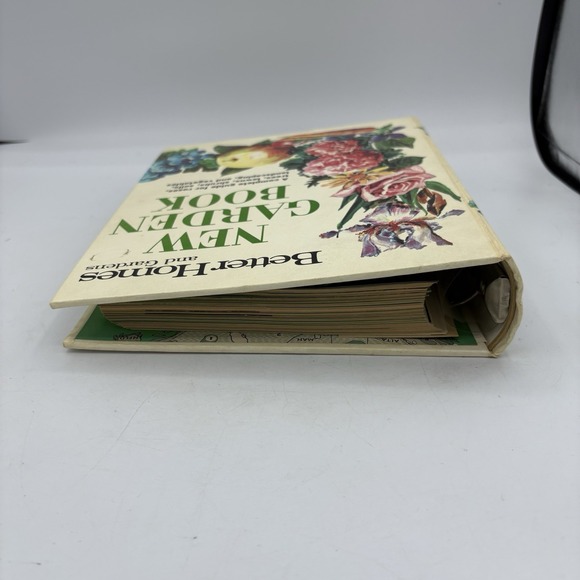 Better Homes & Gardens New Garden Book 5 Ring Hard Binder 3 Edition 1968 Vintage - Picture 5 of 15